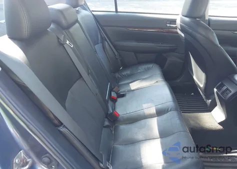 2014 Subaru Legacy 3.6R Limited из США, поврежденный, VIN 4S3BMDM6XE2028676